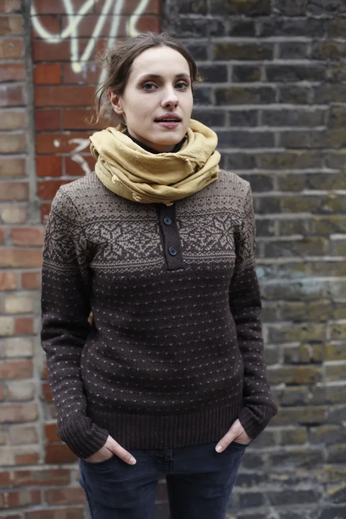 Uniqlo: Uniqlooks — commercial, fashion and portrait photograph in London, UK, frame 43 of 49.